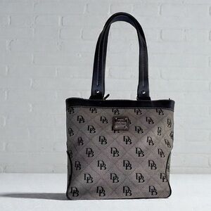 Vintage Dooney & Bourke Gabriella Logo Quilt Bag Black Grey Purse Shoulder Bag